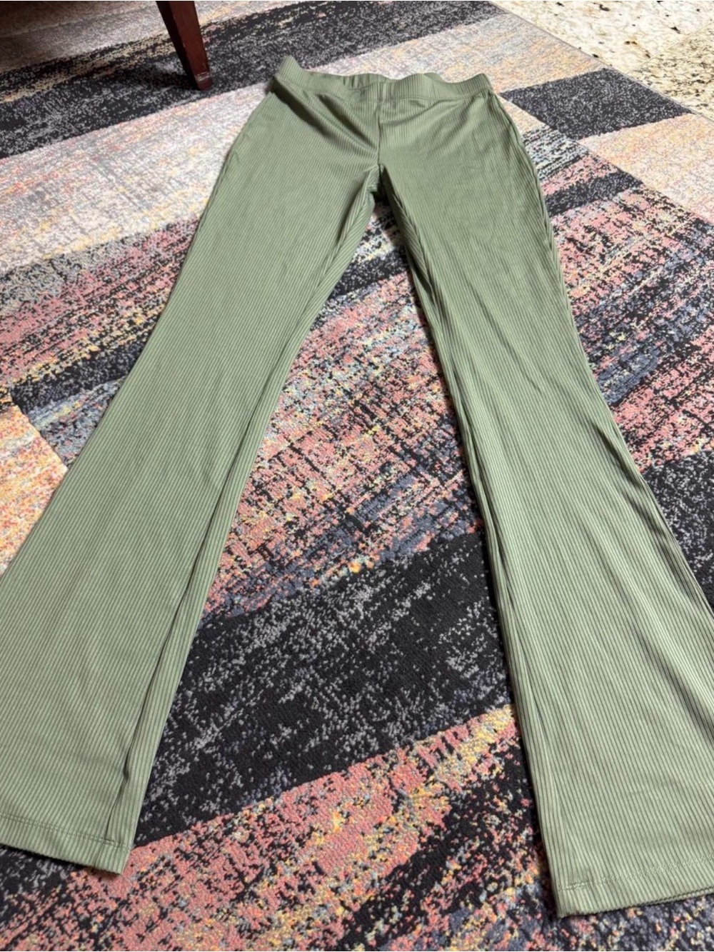 H&M Sage Green Ribbed Flare Leggings